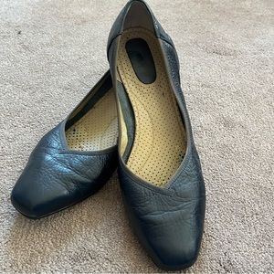 Ros Hommerson Women’s Square Toe Leather Kitten Heel Pumps Size 9 1/2 W